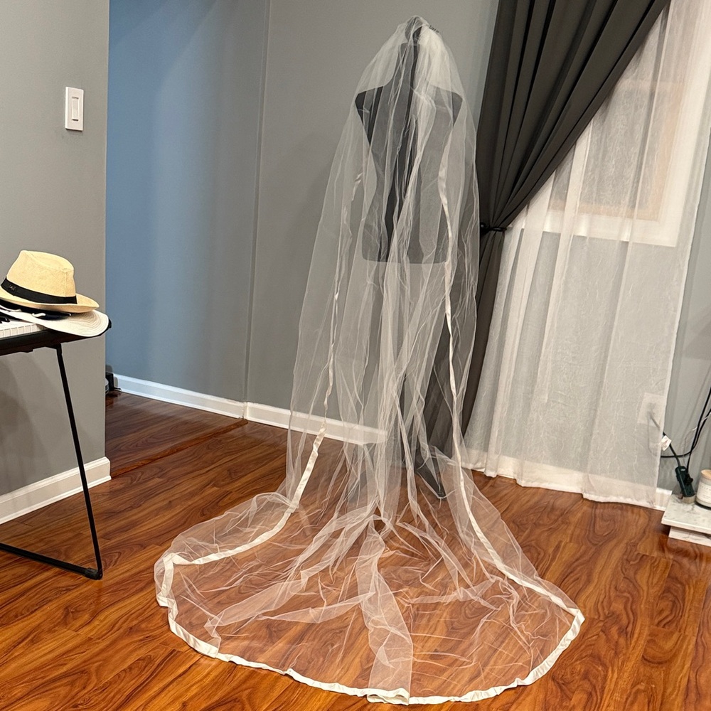 Elegant White Sheer Veil